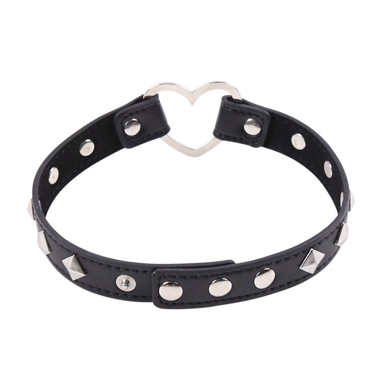 BDSM Heart Shaped VF Leather Collar - Sexy Bee UK