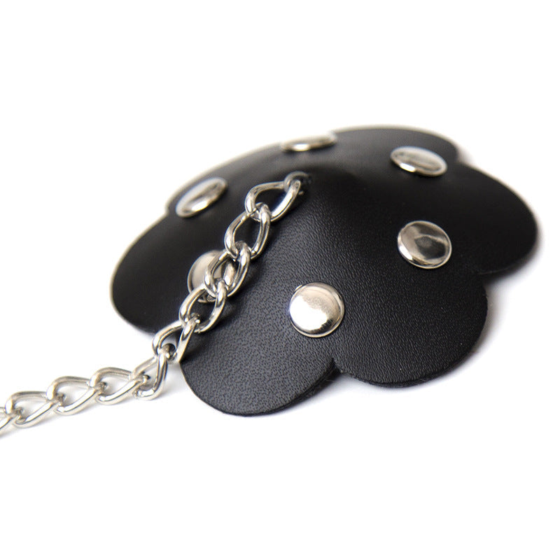 Cottelli Flower-Shaped Nipple Pasties with a Connecting Chain - Sexy Bee UK